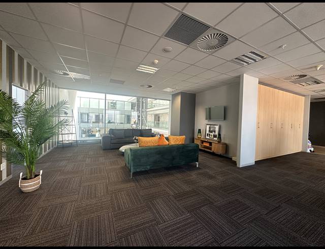 382M² OFFICE TO LET IN SANDTON CENTRAL